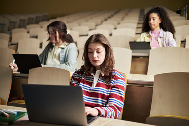 Similar image 22218600