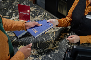 Similar image 22212740