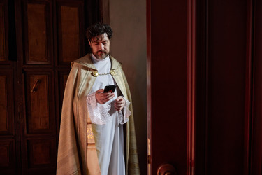 Similar image 22213211