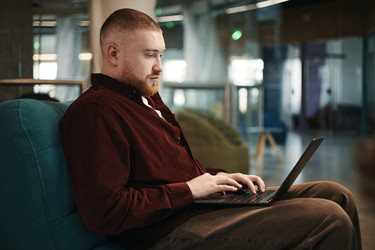 Similar image 22220100