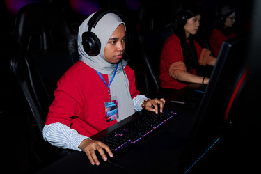 Similar image 22215520