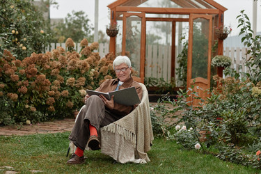 Similar image 22212782