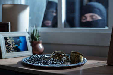 Similar image 22217660