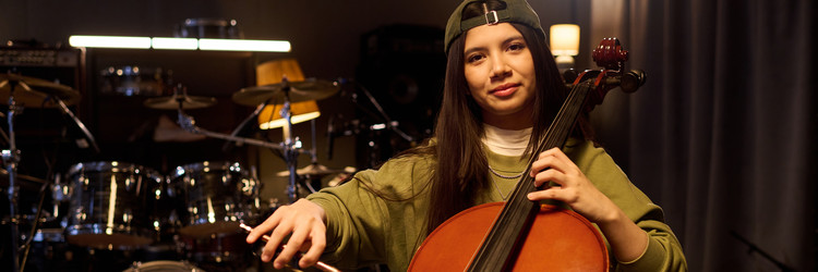 Similar image 22215356