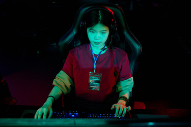 Similar image 22215545