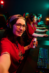 Similar image 22215557