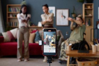 Similar image 22213568