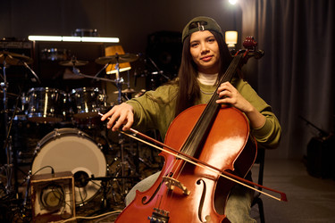 Similar image 22215343