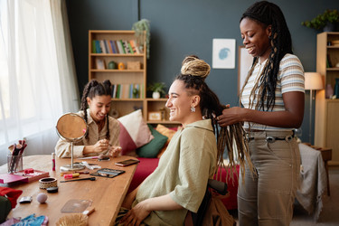 Similar image 22213637