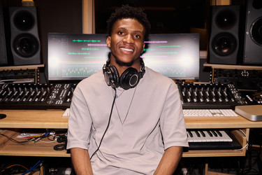 Similar image 22215393