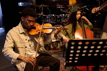 Similar image 22215303