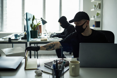 Similar image 22218837