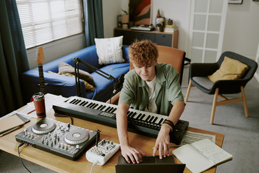 Similar image 22216429