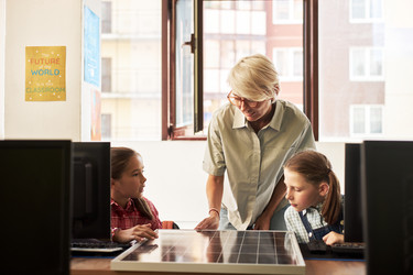 Similar image 22240981