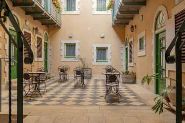 Similar image 22279383