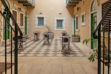 Similar image 22279384