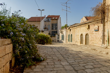 Similar image 22279400