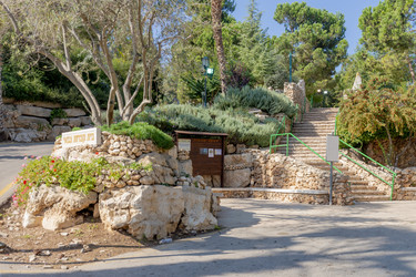 Similar image 22279410