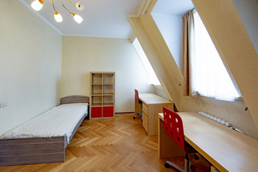 Similar image 22253456