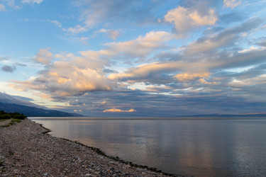 Similar image 22251580