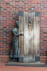 Similar image 22282012