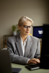 Similar image 22303351