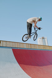 Similar image 22304956