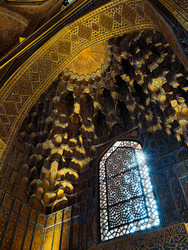 Similar image 22332140