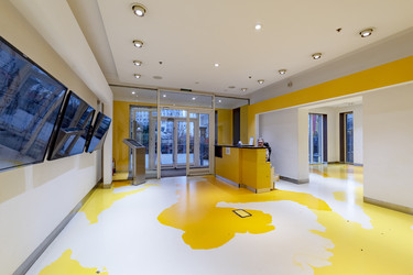 Similar image 22295084