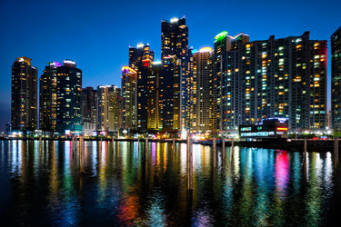 Similar image 22305528