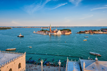 Similar image 22308467