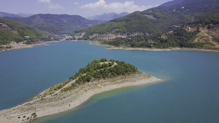 Similar image 22327837