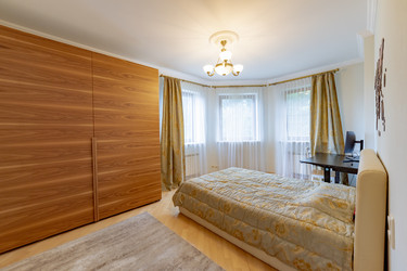 Similar image 22320043