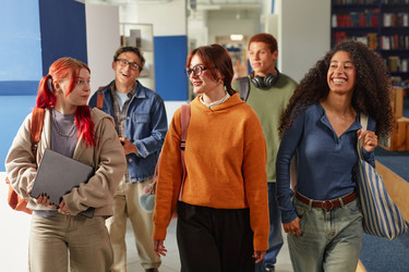 Similar image 22302636