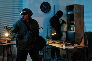 Similar image 22343695