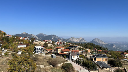 Similar image 22335137