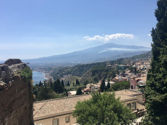 Similar image 22348035