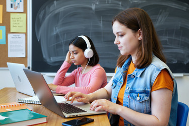 Similar image 22346709