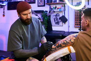 Similar image 22342860