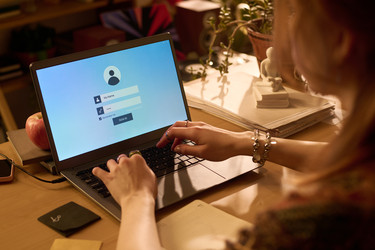 Similar image 22356634