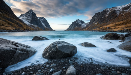 Similar image 22384810