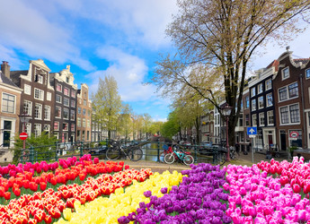 Similar image 22353609