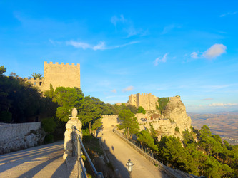 Similar image 22364815