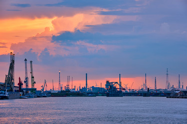 Similar image 22376769