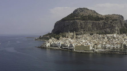 Similar image 22370240