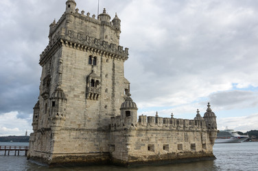 Similar image 22365810