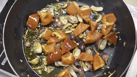 Similar image 22369440