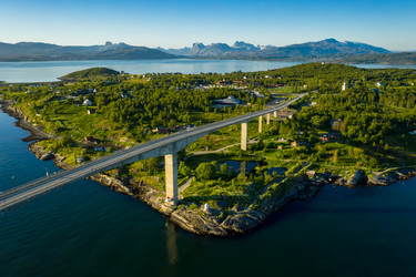 Similar image 22359778