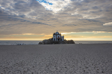 Similar image 22365649