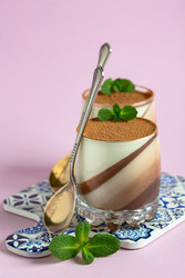 Similar image 22359062